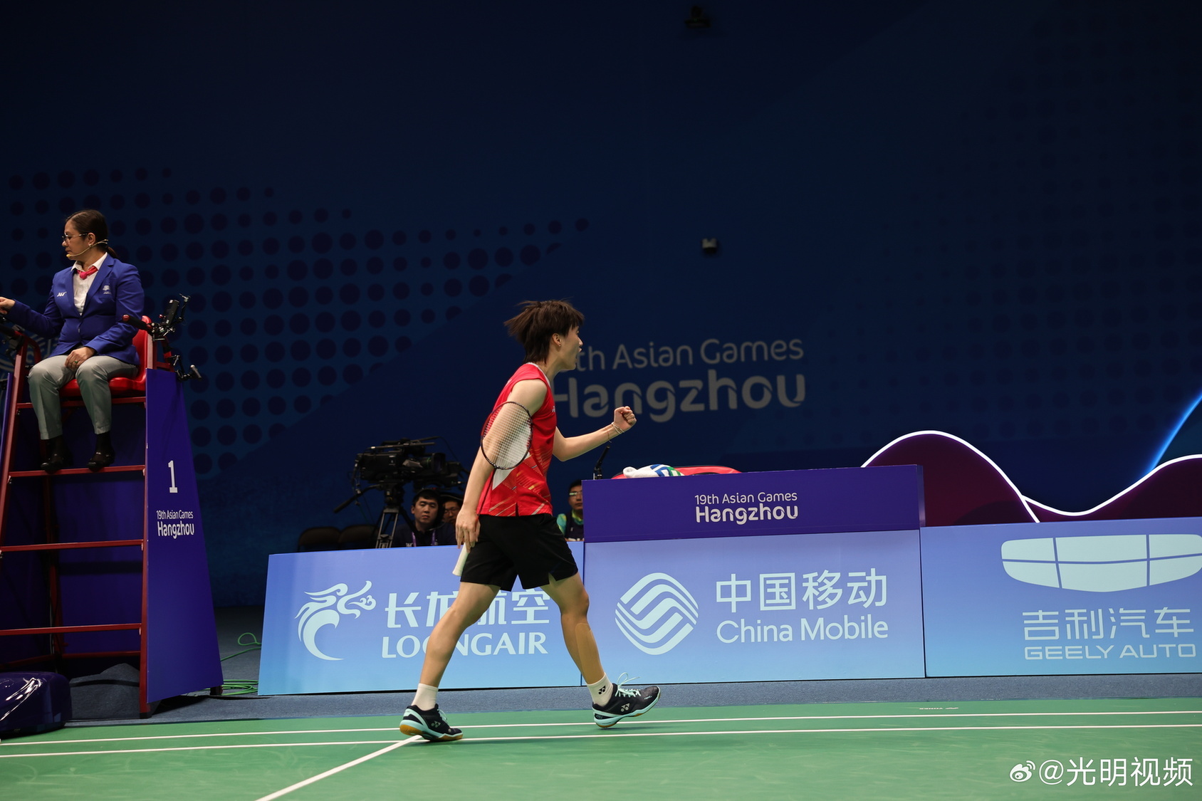 甚至指导他 甚至指导他