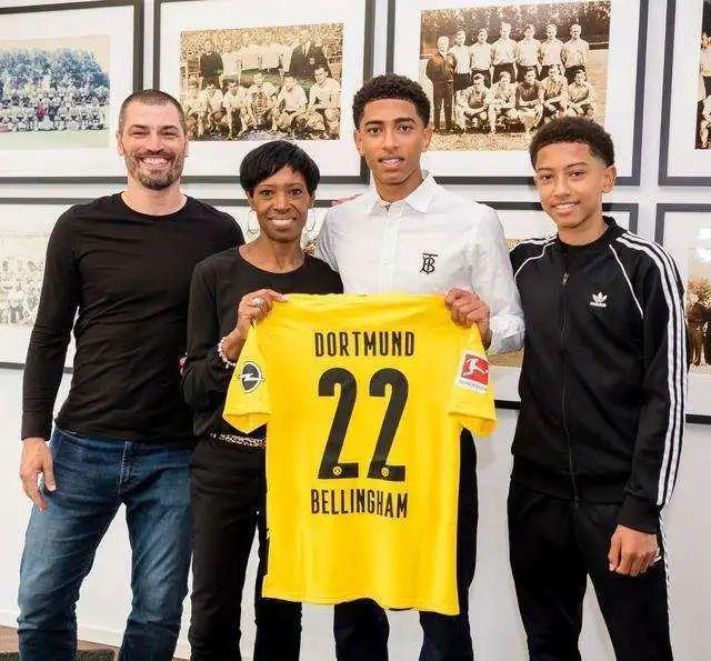 女双赛场上 女双赛场上